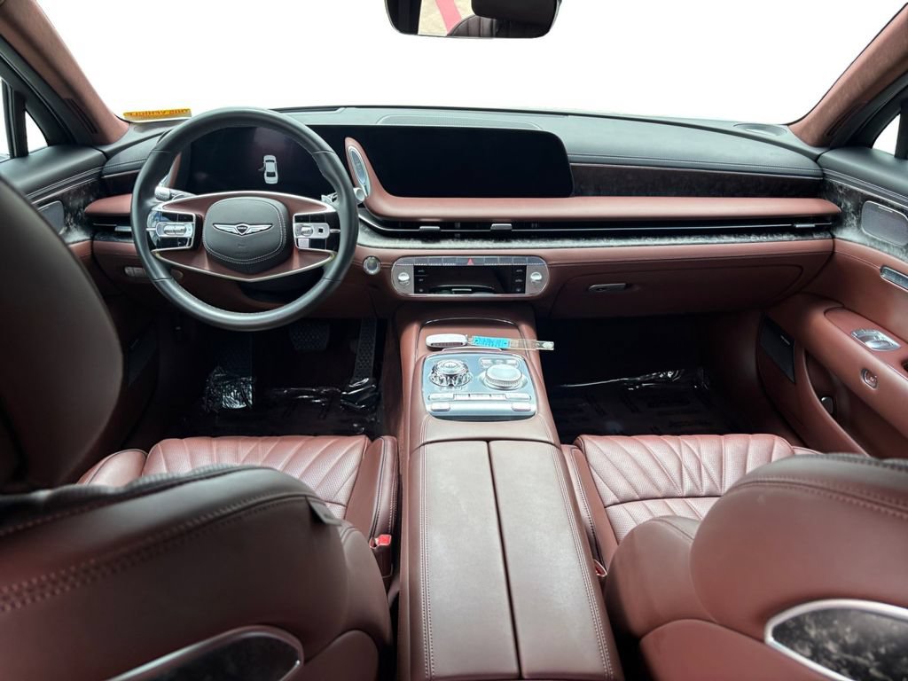 Used 2024 Genesis G90 3.5T AWD/4WD image 11