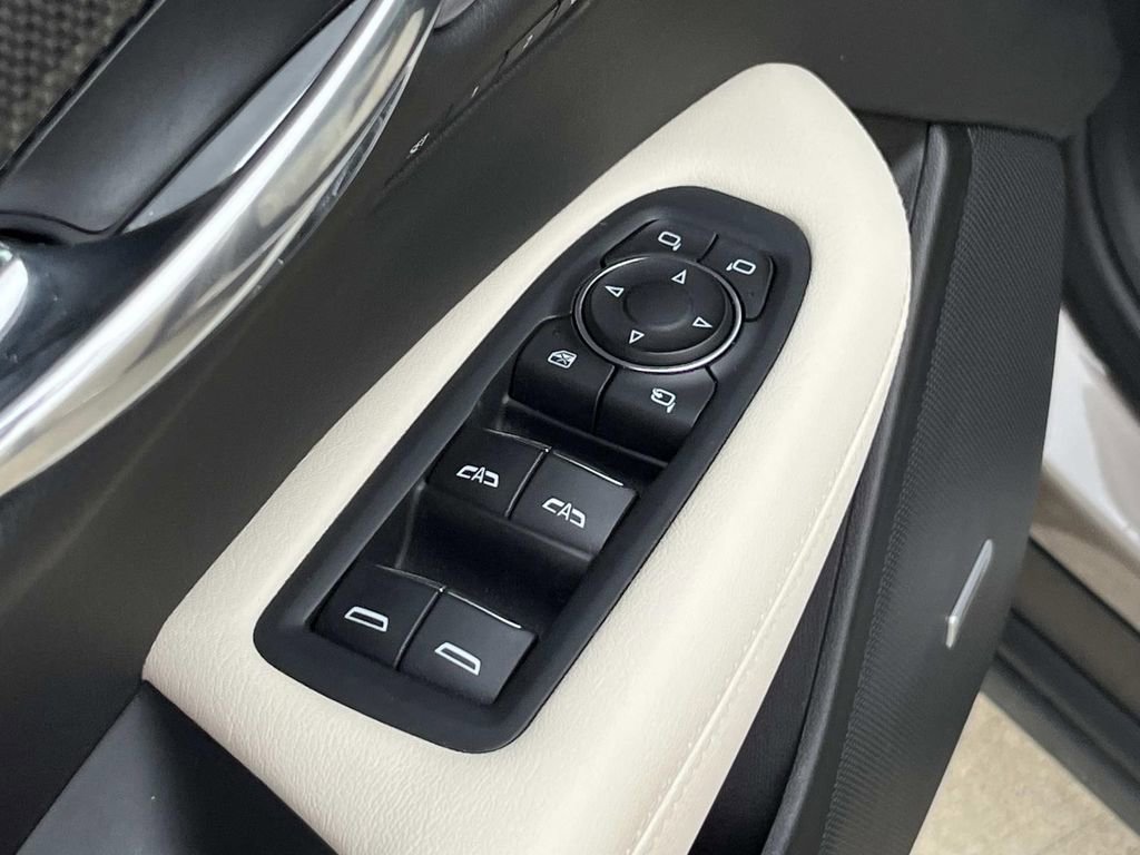 Certified 2023 Cadillac XT6 Sport image 26