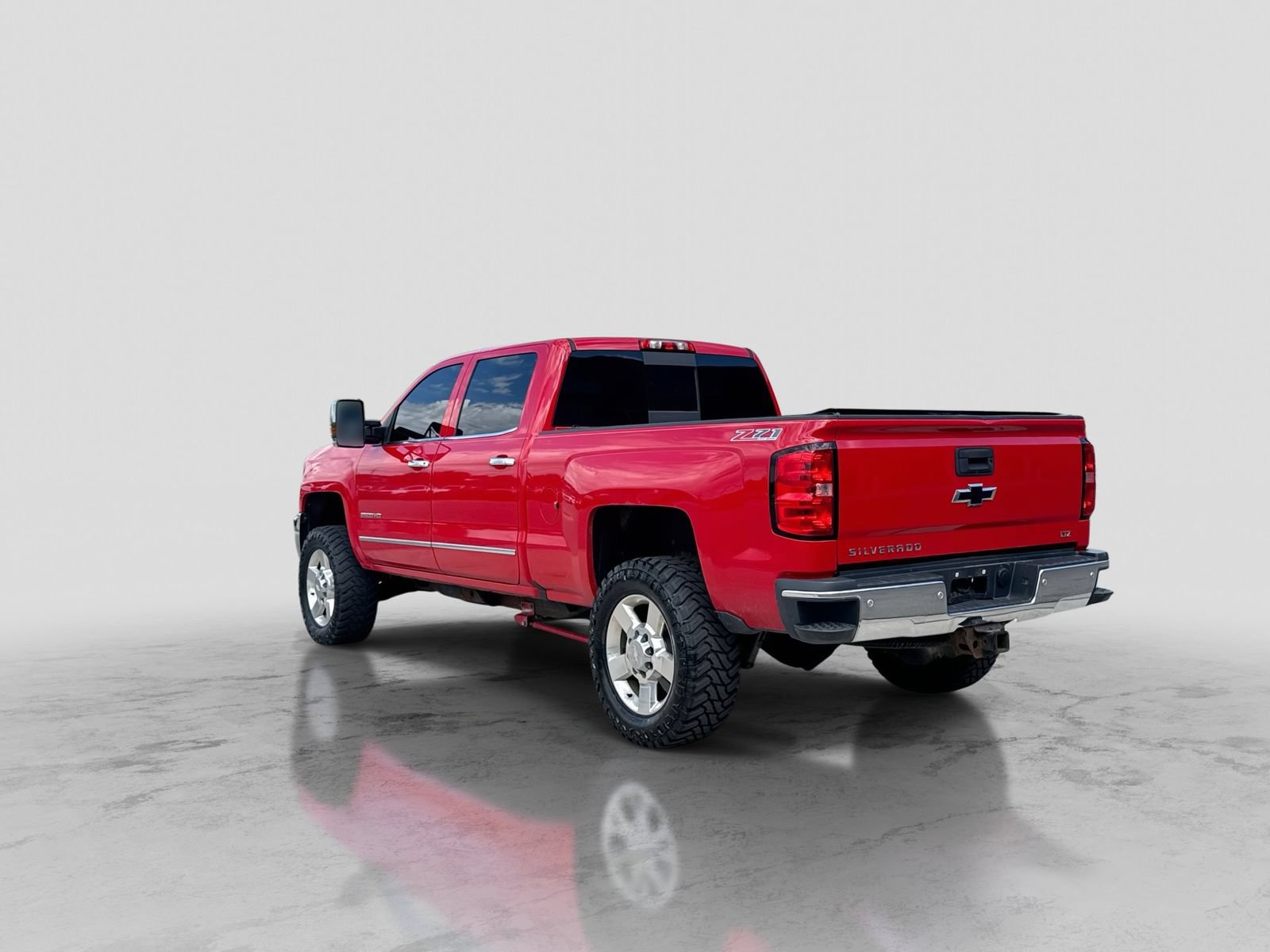 Used 2016 Chevrolet Silverado 2500 LTZ w/ Duramax Plus Package AWD/4WD image 5