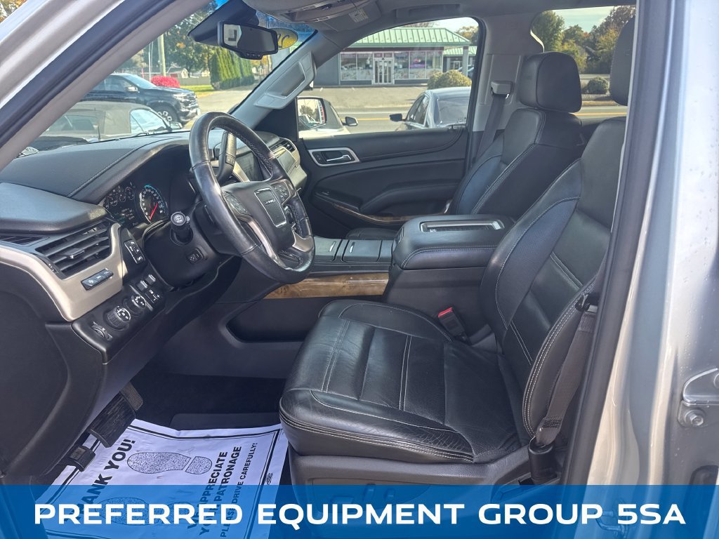 Used 2017 GMC Yukon Denali w/ Open Road Package AWD/4WD image 10