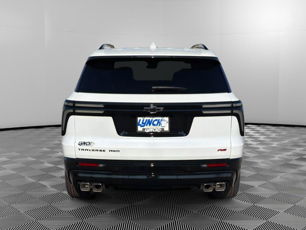 New 2026 Chevrolet Traverse RS w/ LPO, Floor Liner Package AWD/4WD image 3