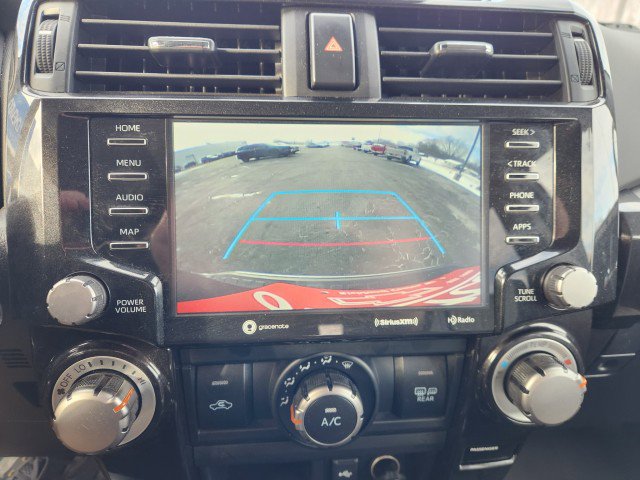 Used 2022 Toyota 4Runner TRD Off-Road image 40