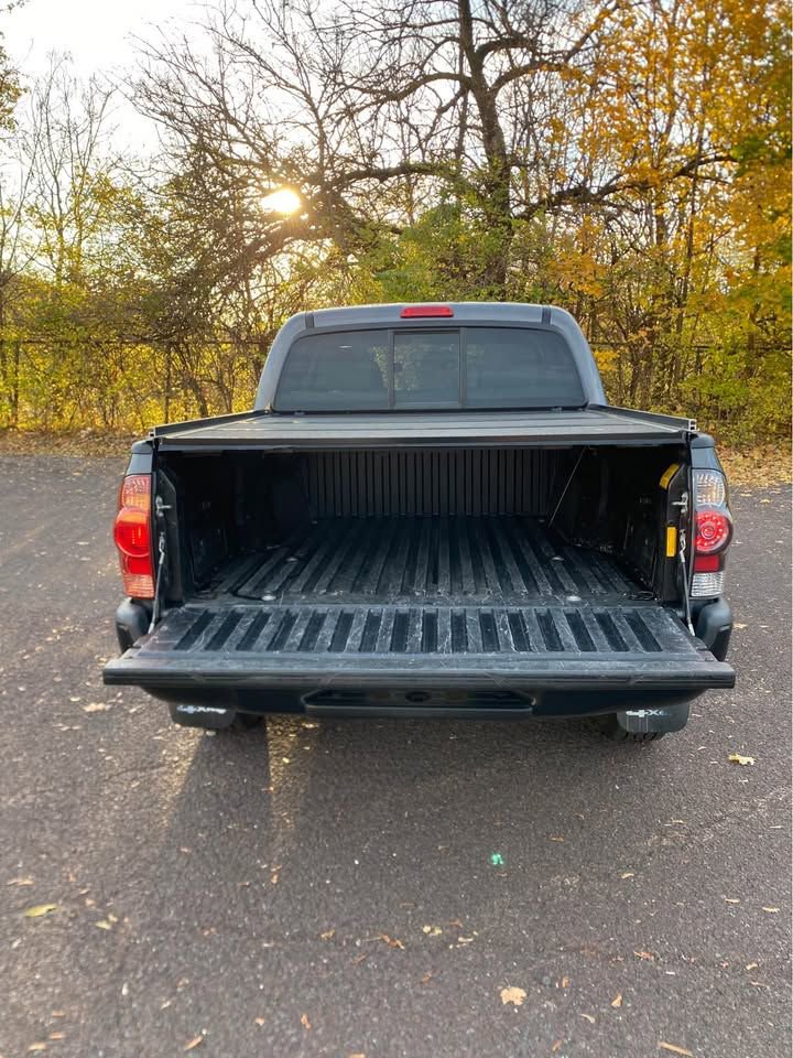Used 2015 Toyota Tacoma 4x4 Double Cab image 5