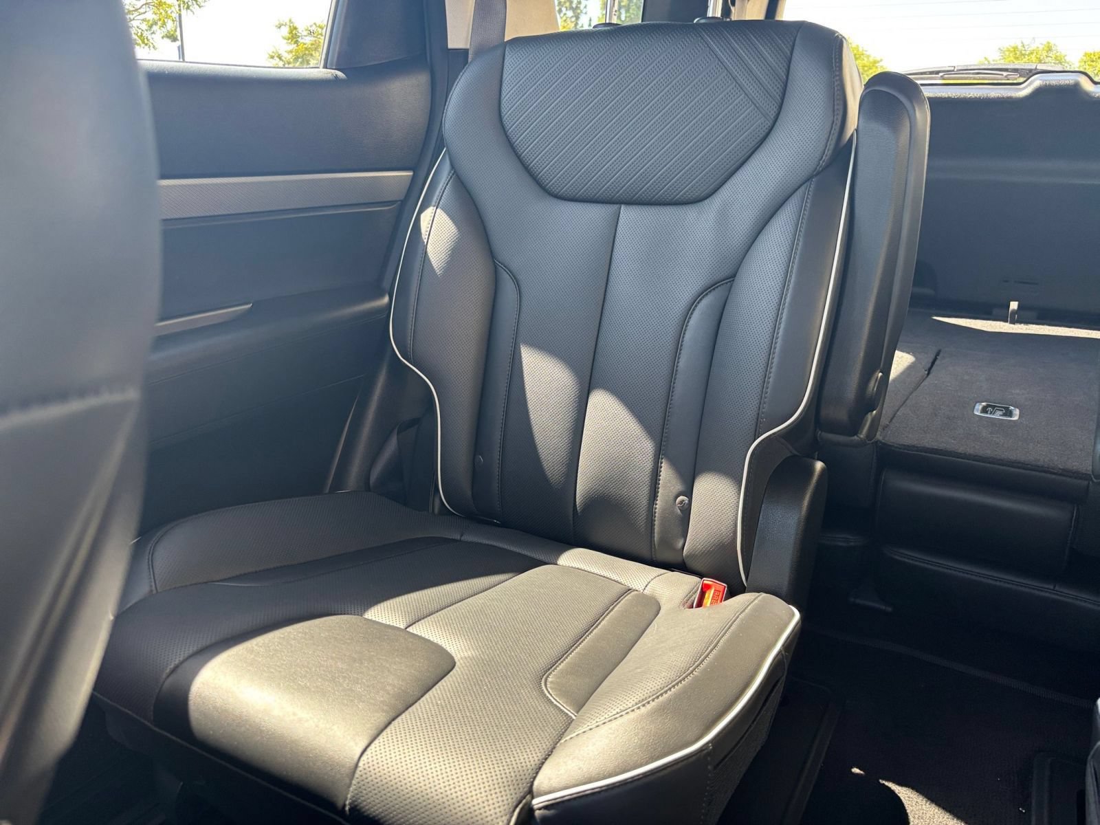 Used 2025 Hyundai Palisade SEL AWD/4WD image 38