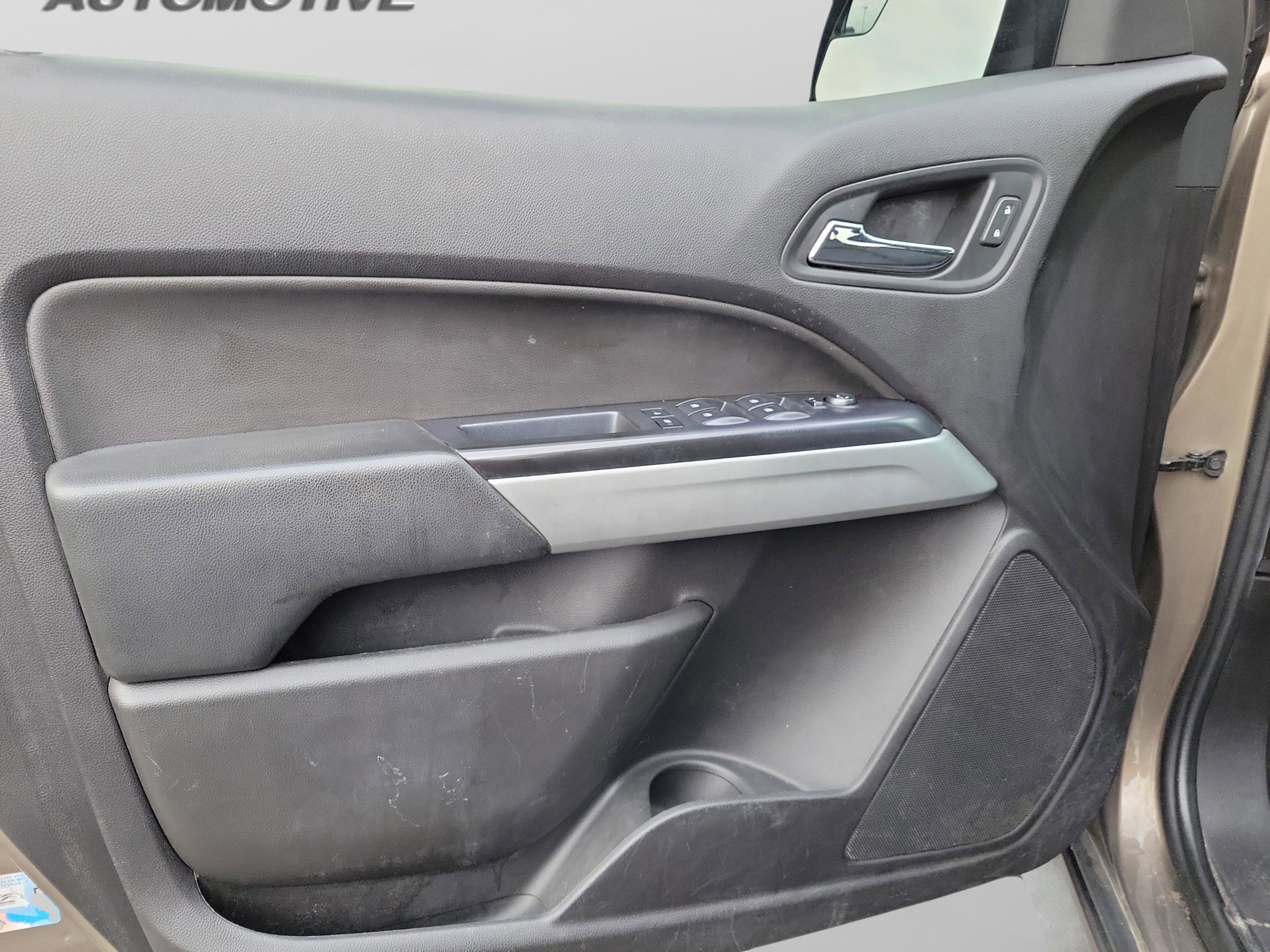 Used 2017 Chevrolet Colorado LT w/ LT Convenience Package AWD/4WD image 17