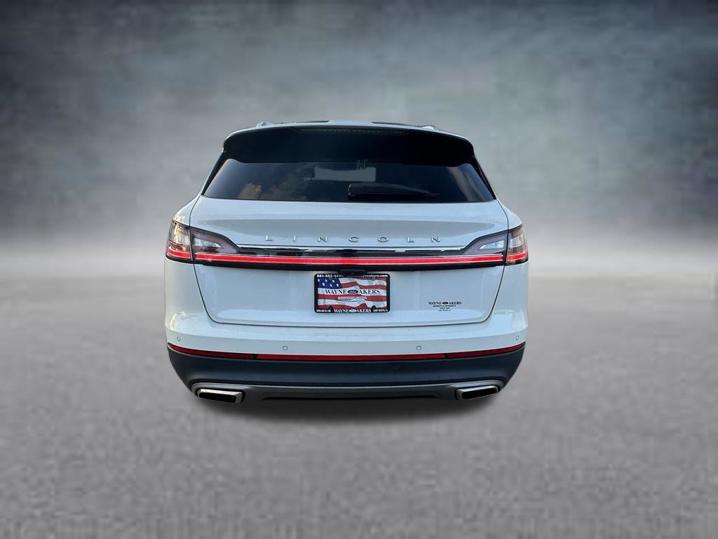 Used 2023 Lincoln Nautilus FWD w/ Premium Package image 5