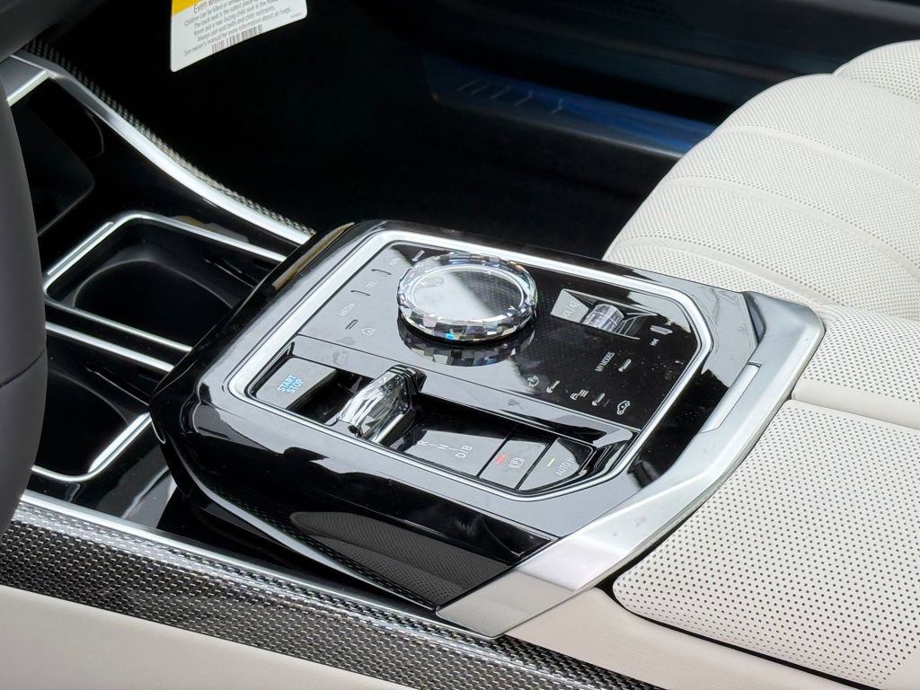 New 2026 BMW i7 xDrive60 w/ Executive Package AWD/4WD image 12