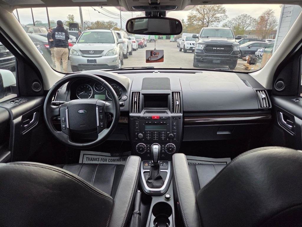 Used 2011 Land Rover LR2 HSE AWD/4WD image 16