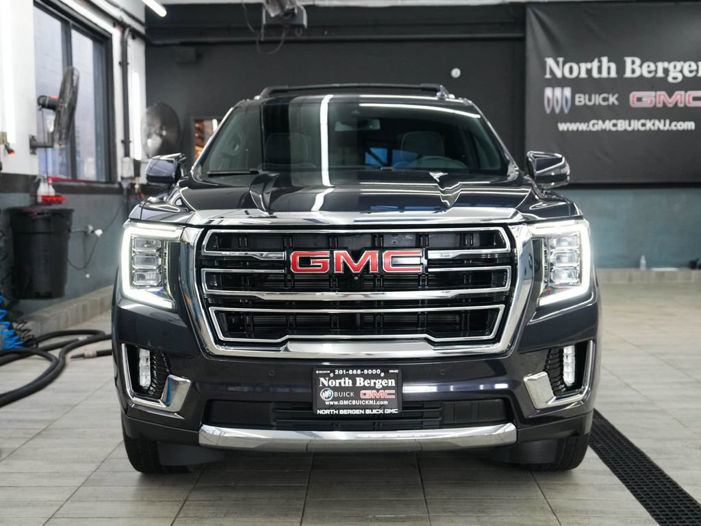 Used 2023 GMC Yukon SLT w/ SLT Premium Package AWD/4WD image 2