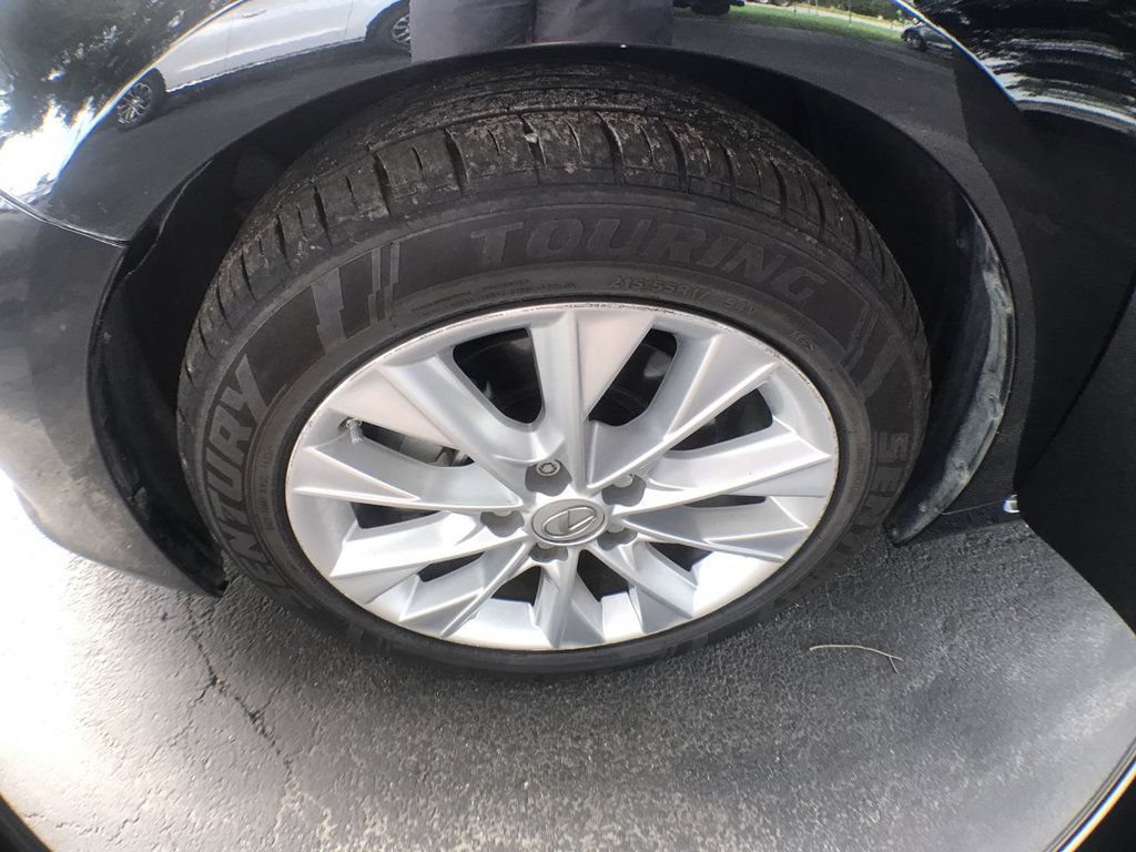 Used 2013 Lexus ES 300h w/ Luxury Pkg FWD image 10