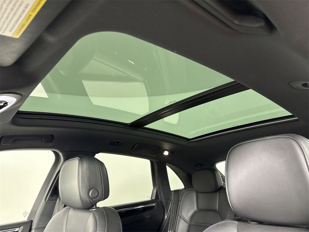 Certified 2023 Porsche Macan Turbo image 42