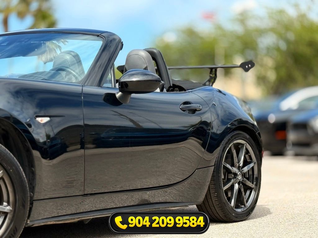 Used 2017 MAZDA MX-5 Miata Grand Touring RWD image 4