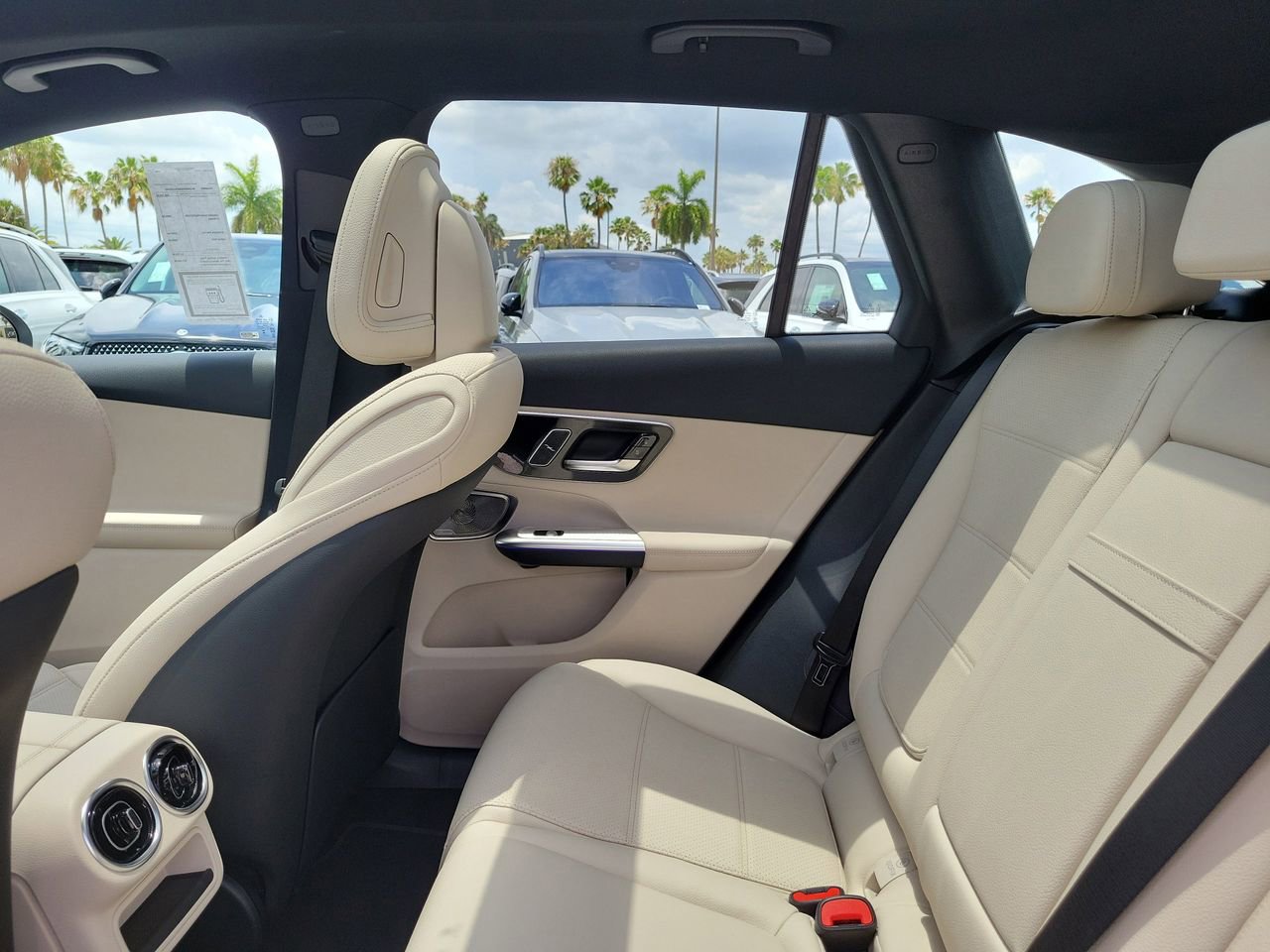 New 2026 Mercedes-Benz GLC 300 image 11