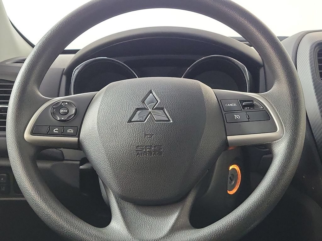 Used 2025 Mitsubishi Outlander Sport LE AWD/4WD image 15