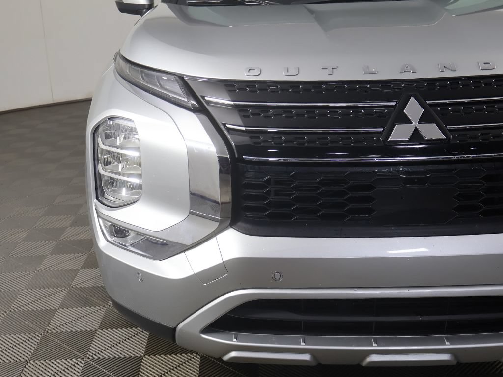 Used 2024 Mitsubishi Outlander SE FWD image 14