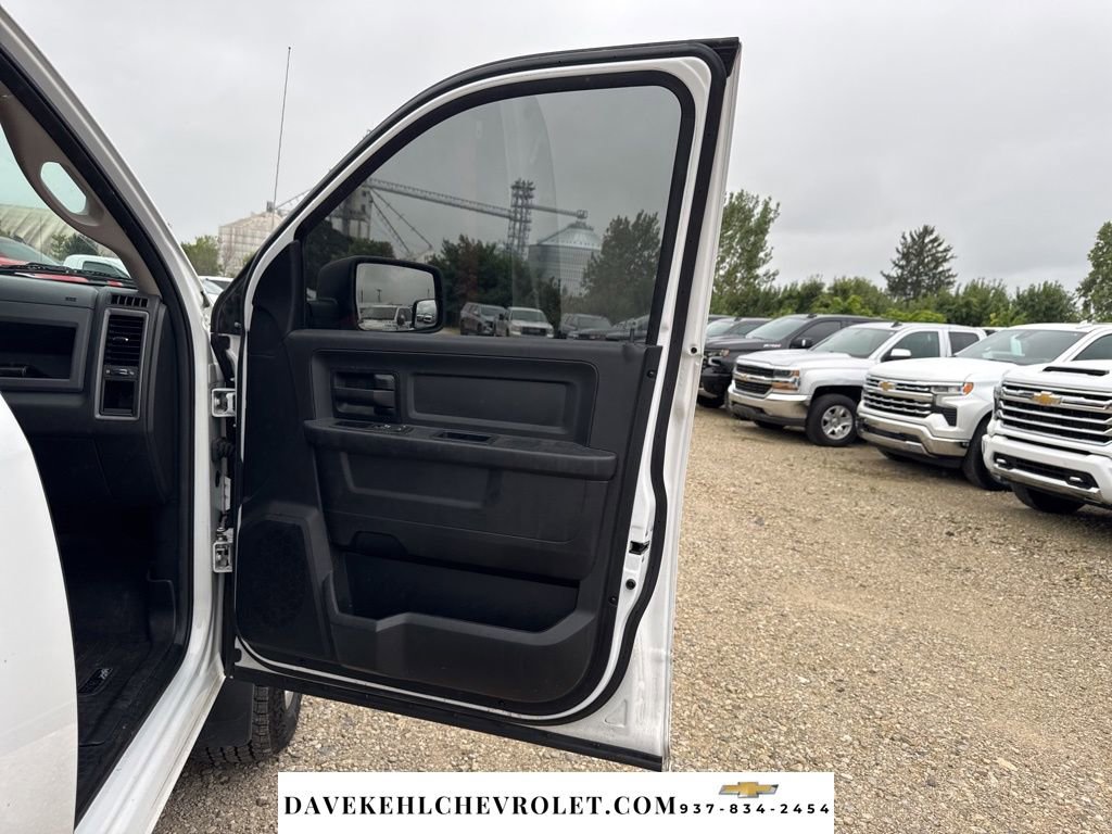 Used 2016 RAM 1500 Express image 25