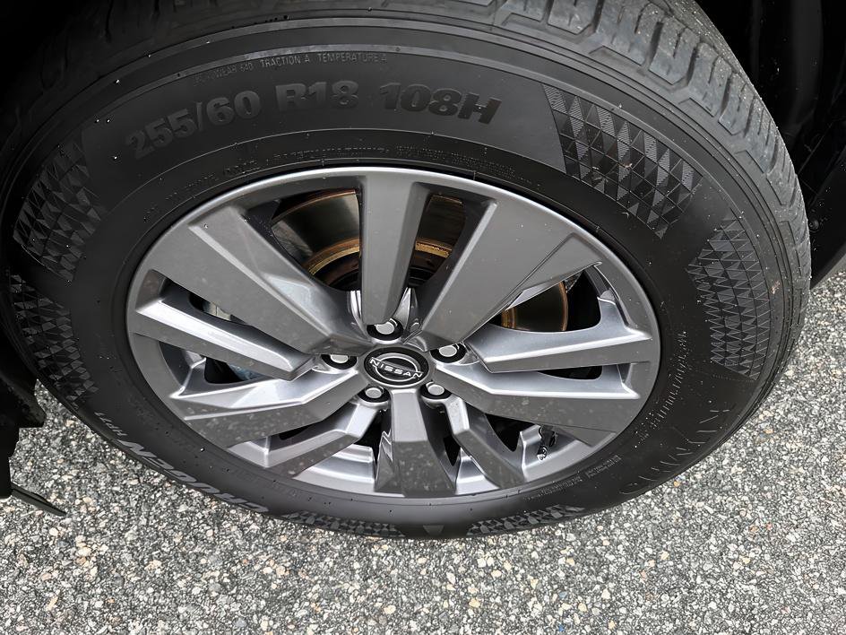 Used 2025 Nissan Pathfinder SV AWD/4WD image 7