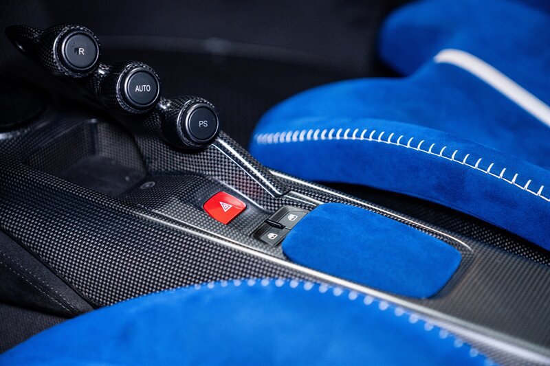 Used 2020 Ferrari 488 Pista Coupe RWD image 21