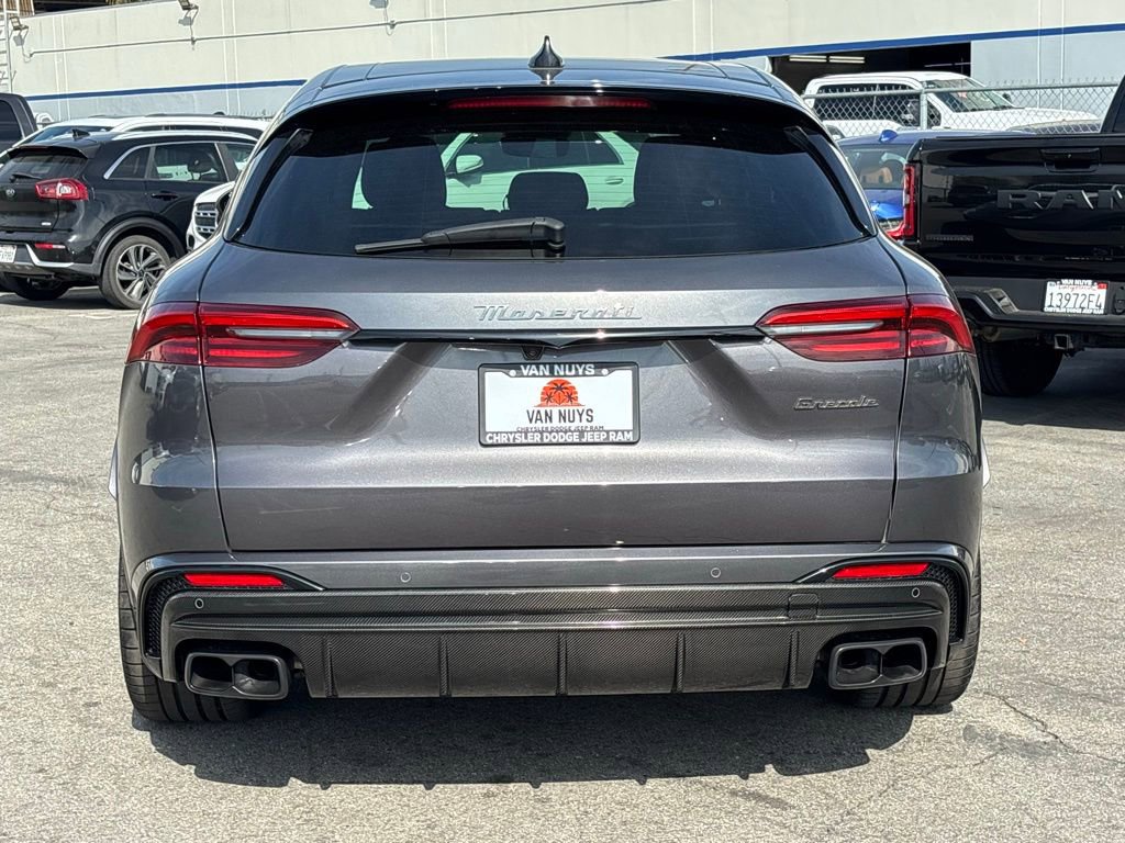 Used 2024 Maserati Grecale Trofeo image 5