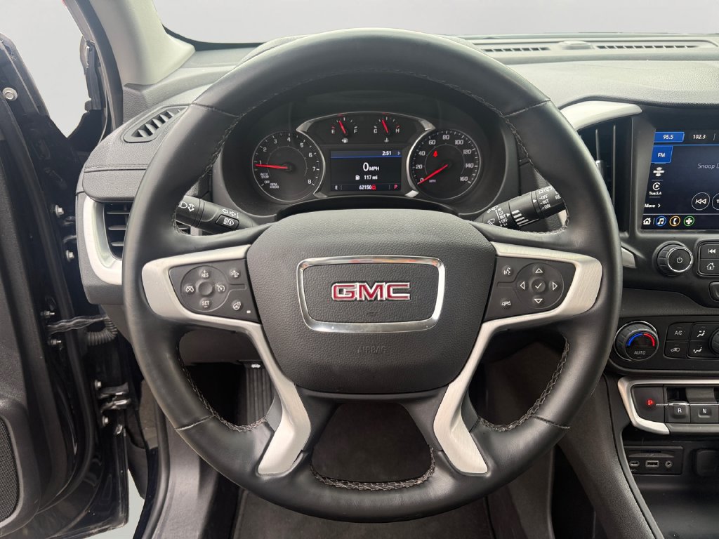 Used 2024 GMC Terrain SLT AWD/4WD image 12