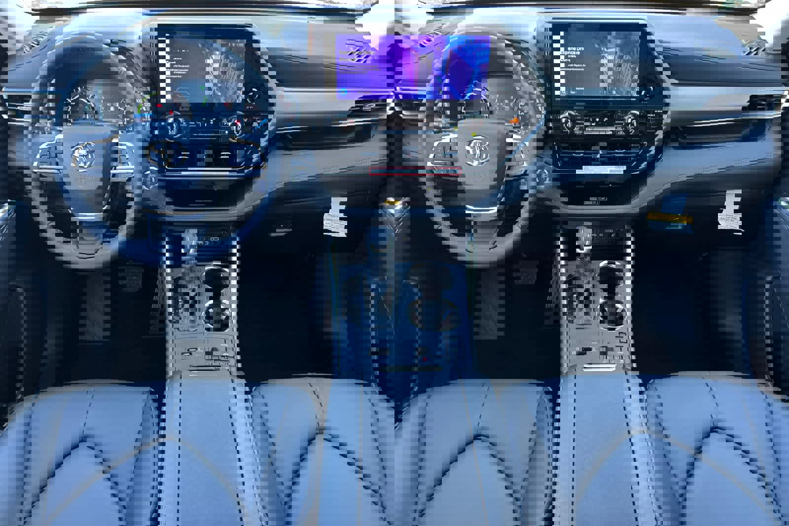 New 2026 Toyota Highlander XLE image 3