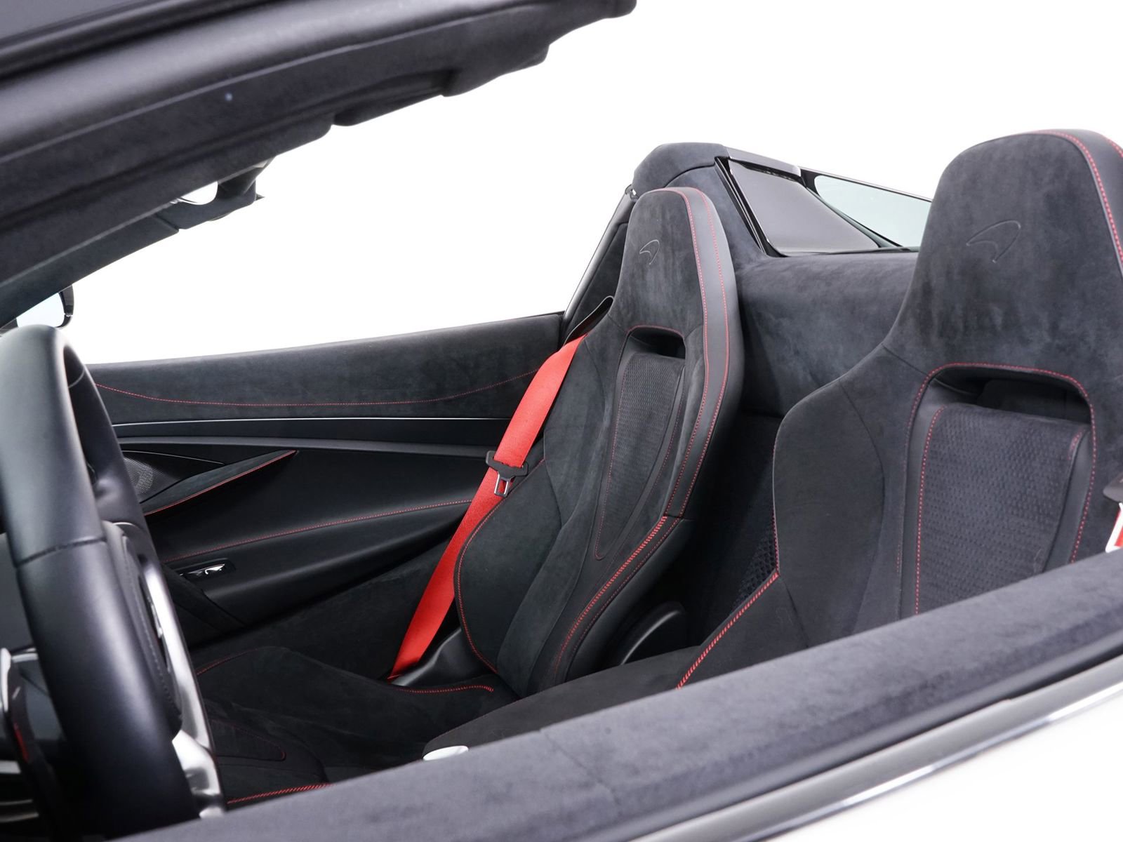 Used 2024 McLaren 750S Spider RWD image 26