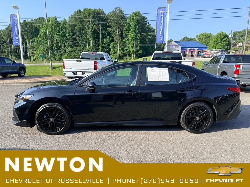 Used 2026 Toyota Camry SE FWD image 3