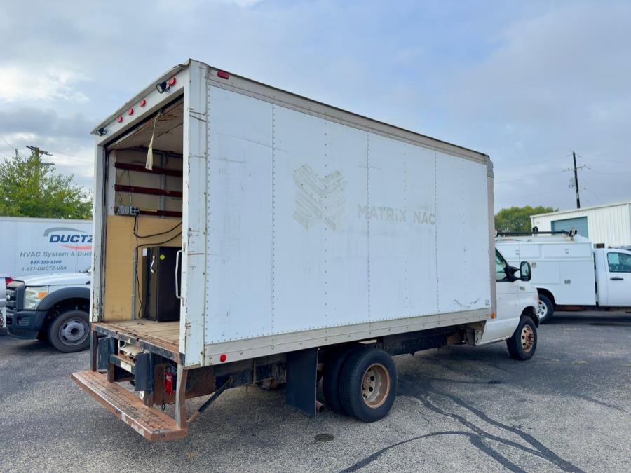 Used 2003 Ford E-350 and Econoline 350 Super Duty image 5