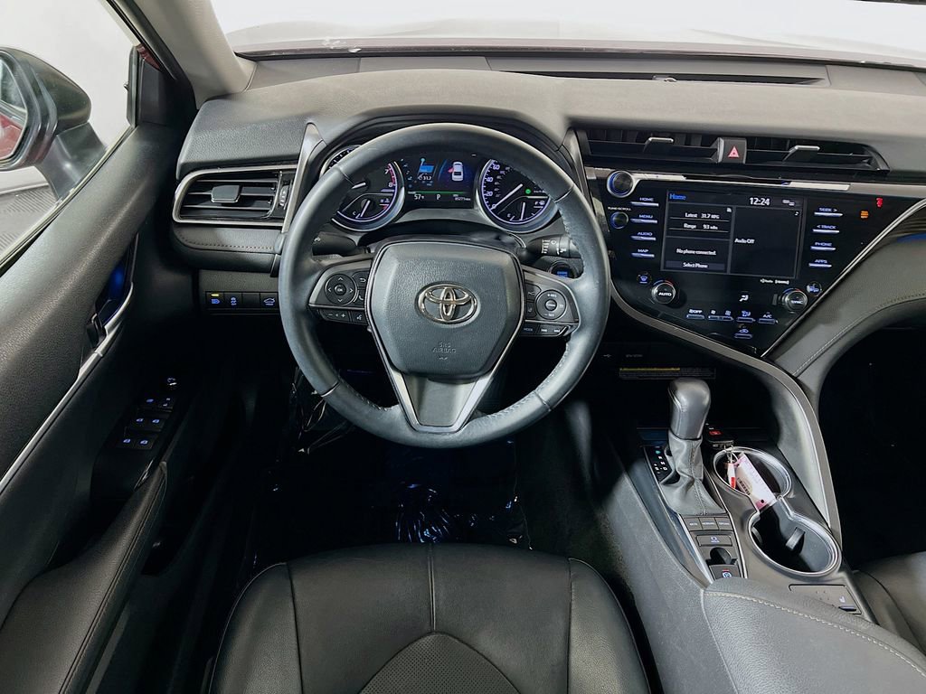 Certified 2020 Toyota Camry XLE image 21
