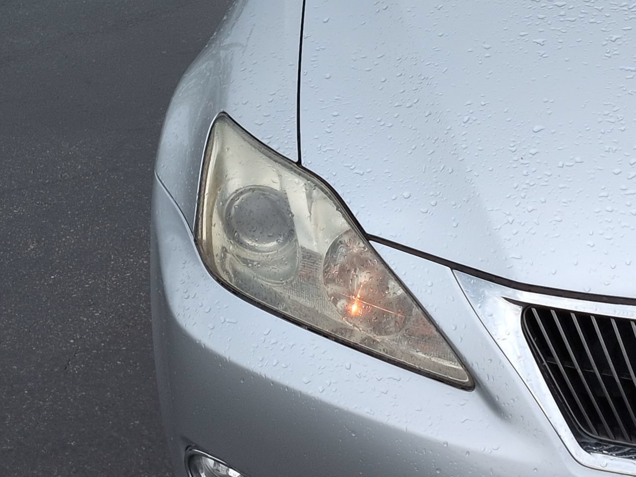 Used 2010 Lexus IS 250C RWD image 10