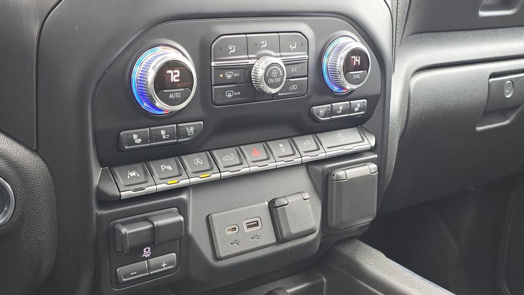 Used 2020 GMC Sierra 1500 AT4 w/ AT4 Premium Package AWD/4WD image 34