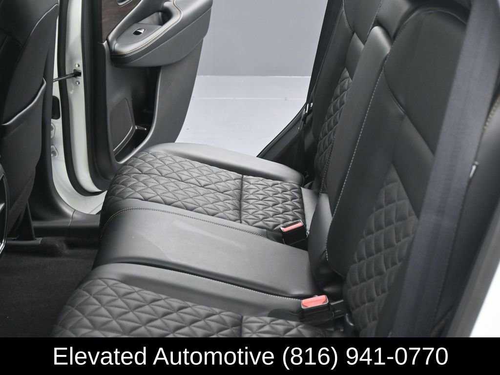 Used 2024 Nissan Murano Platinum w/ Cargo Package image 21