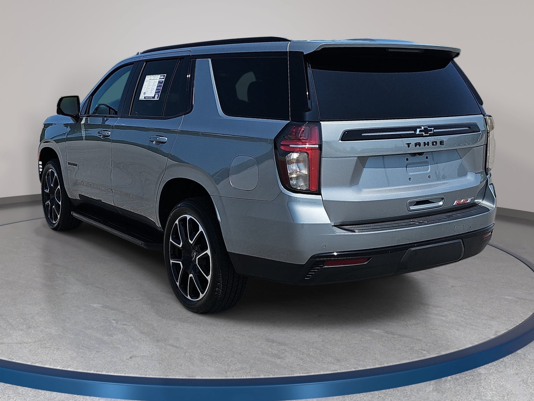Used 2024 Chevrolet Tahoe RST w/ Luxury Package AWD/4WD image 7