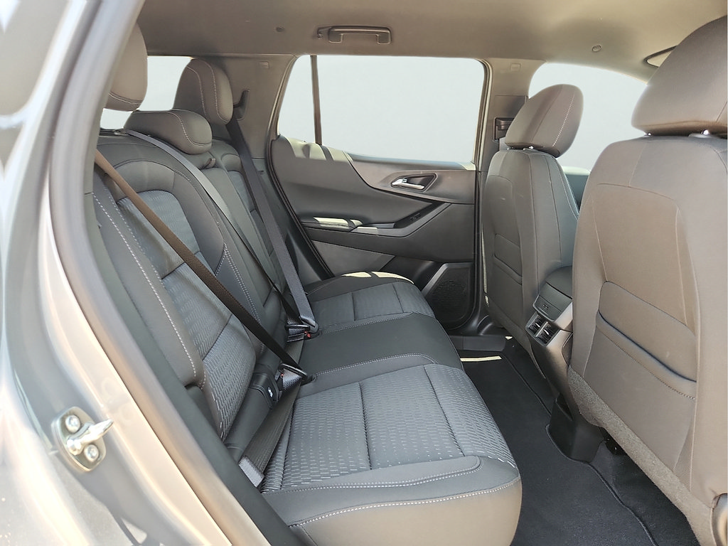 New 2027 Chevrolet Equinox LT FWD image 19