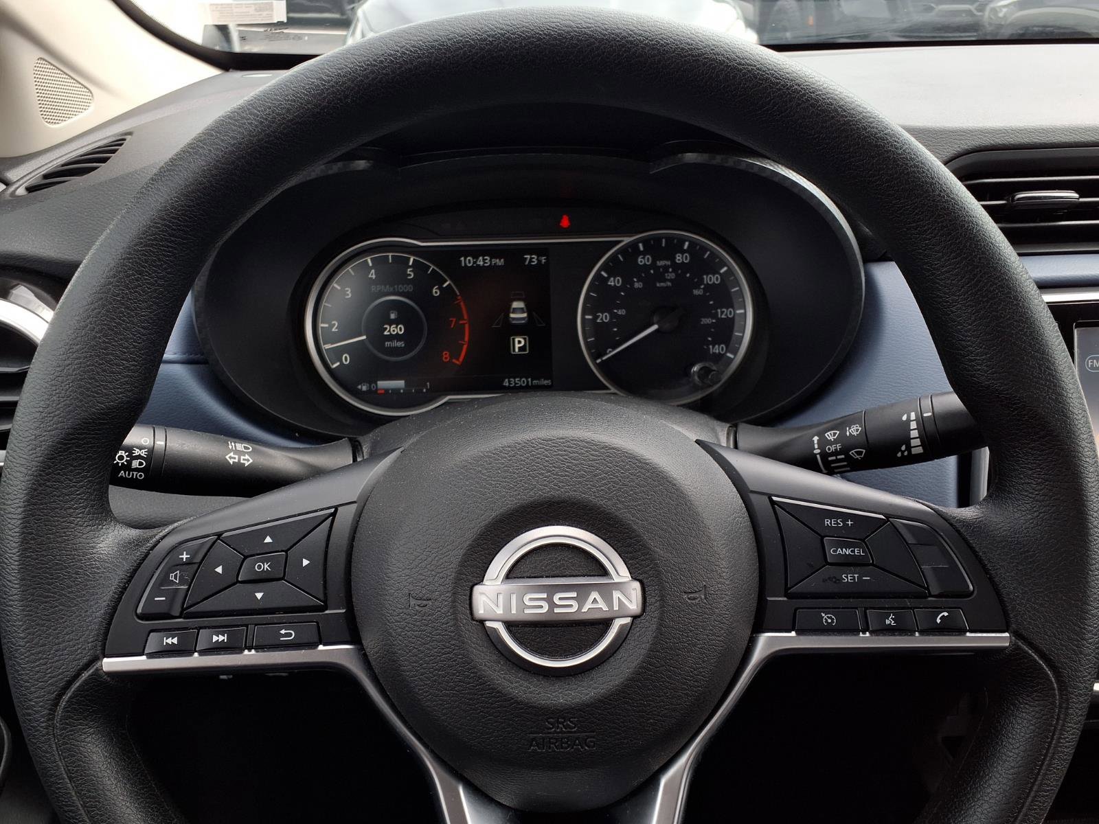 Used 2024 Nissan Versa SV FWD image 15