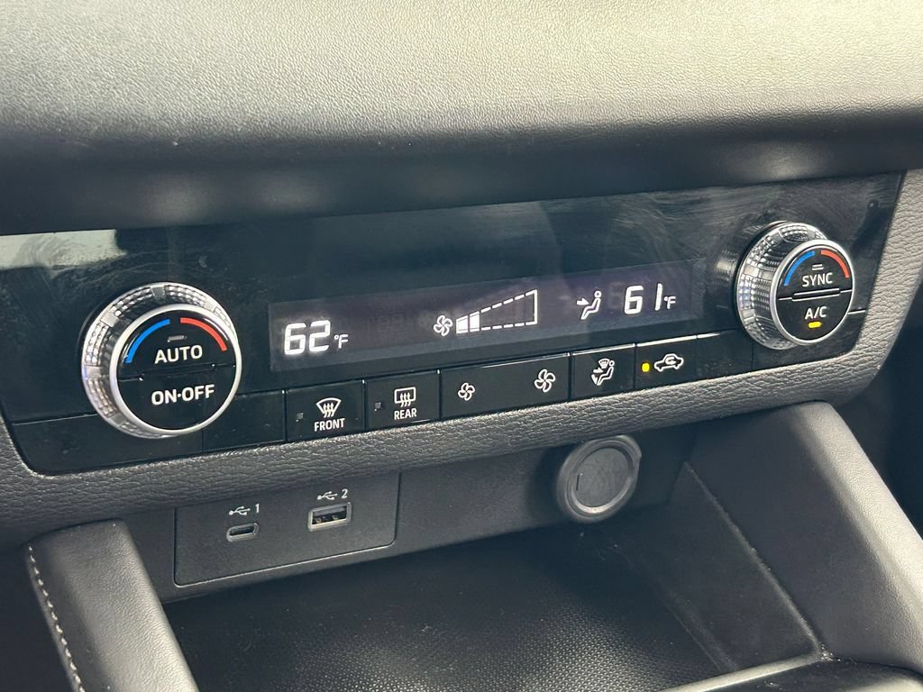 Used 2024 Mitsubishi Outlander ES FWD image 31