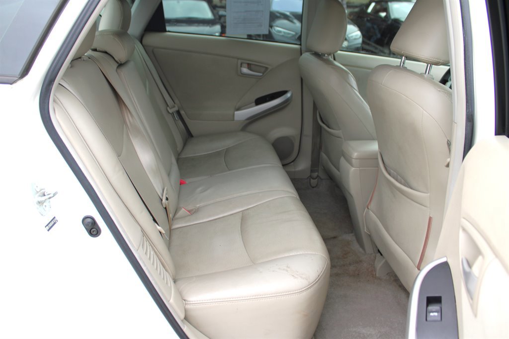 Used 2011 Toyota Prius Five image 19