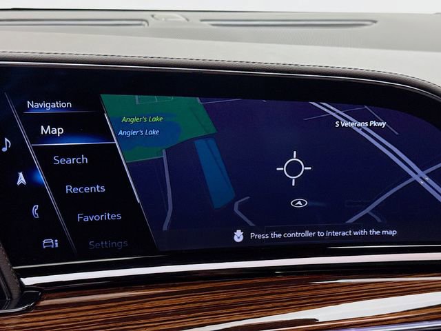 Used 2022 Cadillac Escalade Premium Luxury AWD/4WD image 15