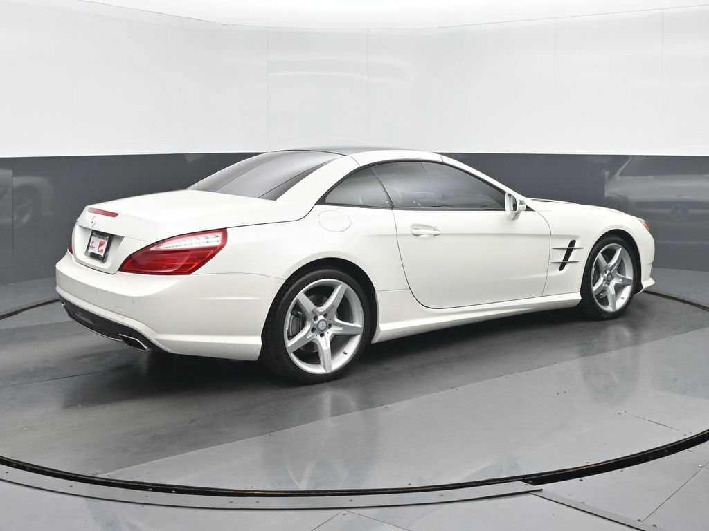 Used 2016 Mercedes-Benz SL 550 image 3
