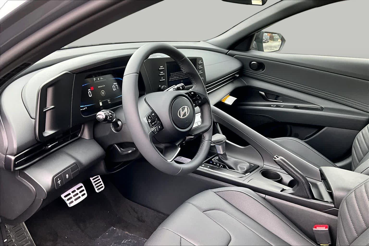 New 2026 Hyundai Elantra SEL Sport FWD image 10