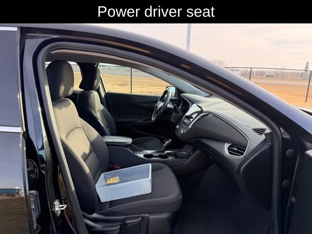 Certified 2022 Chevrolet Malibu LT w/ Midnight Edition image 10