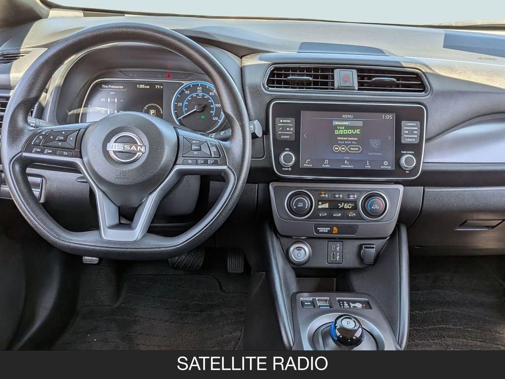 Used 2025 Nissan Leaf S FWD image 13