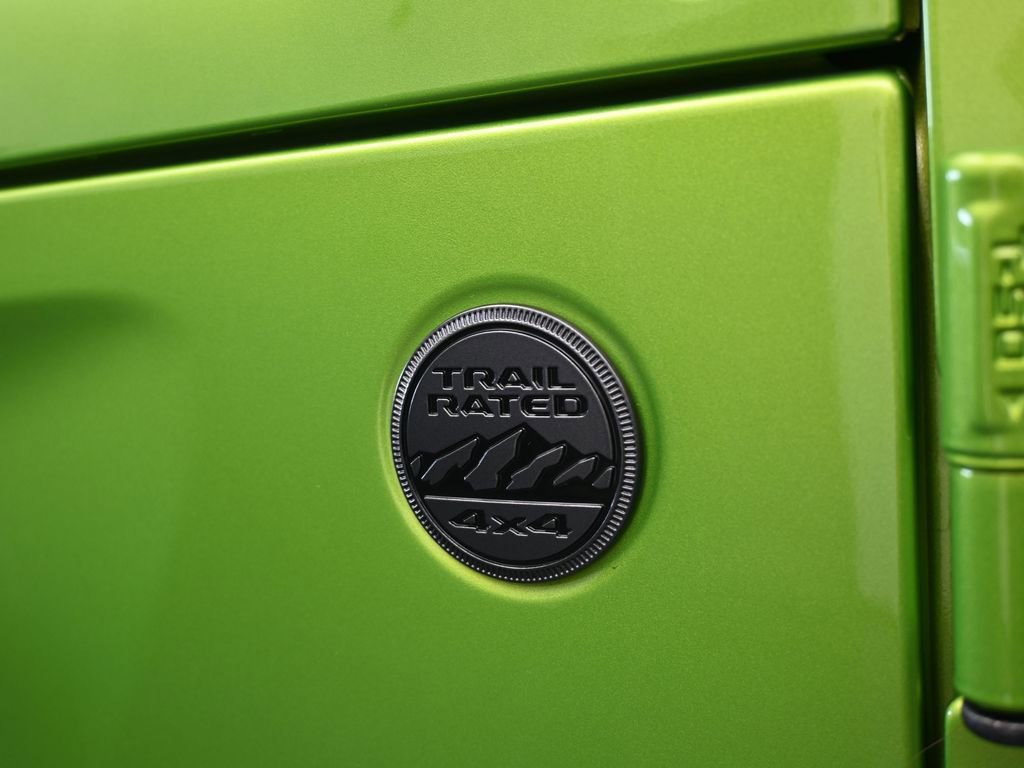 Used 2025 Jeep Wrangler Sport S image 28