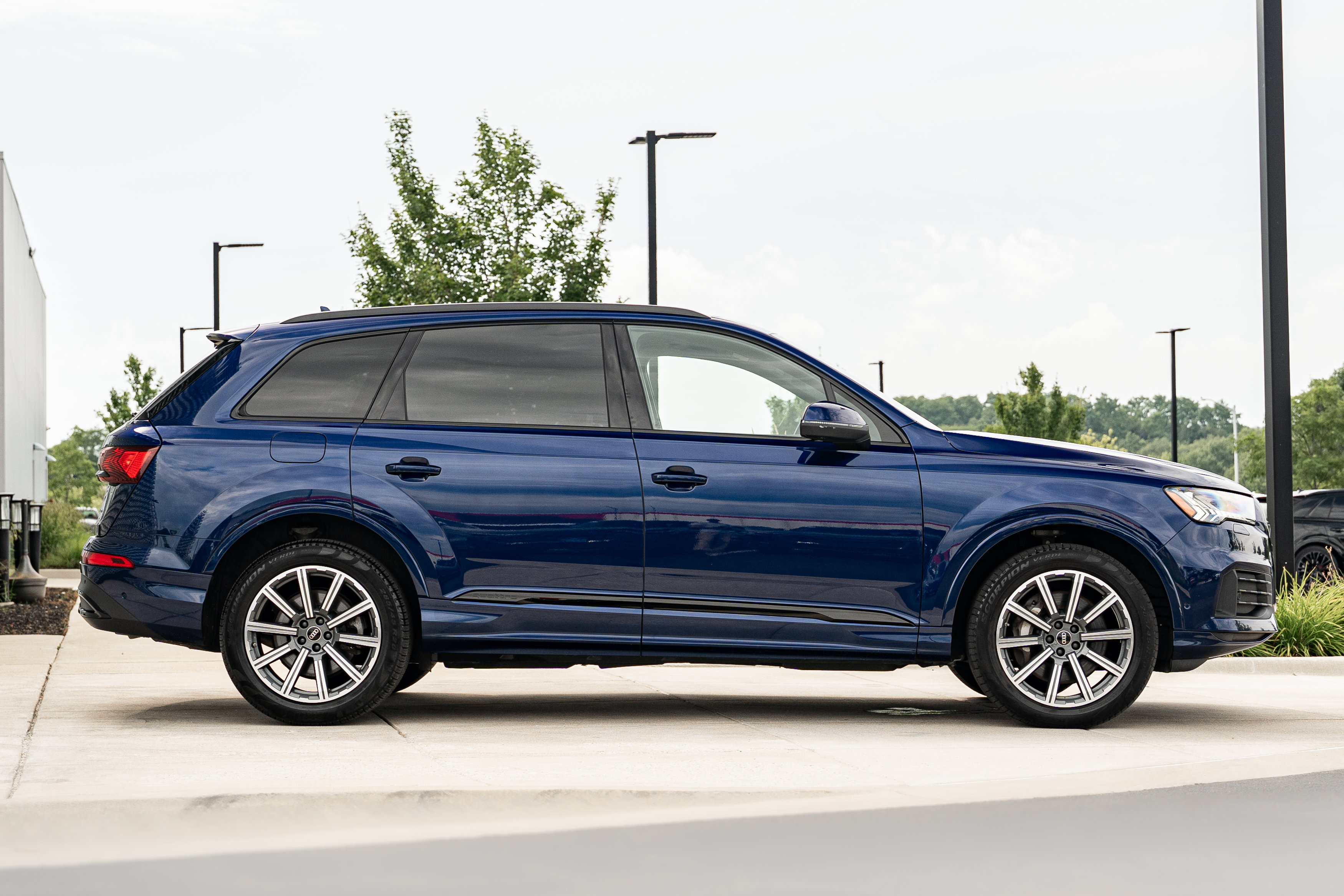 Certified 2024 Audi Q7 2.0T Premium Plus AWD/4WD image 3