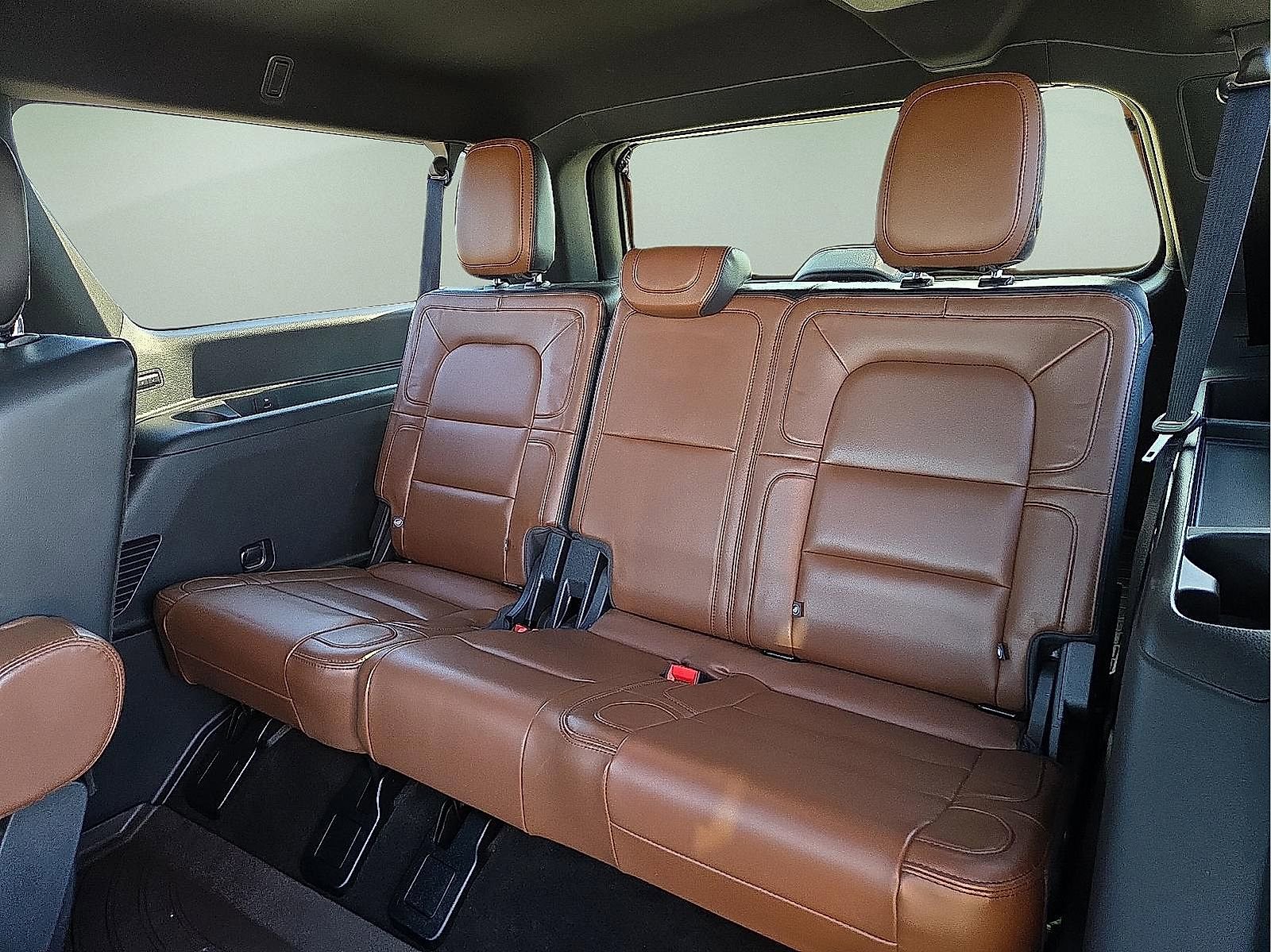 Used 2024 Lincoln Navigator L Reserve image 10