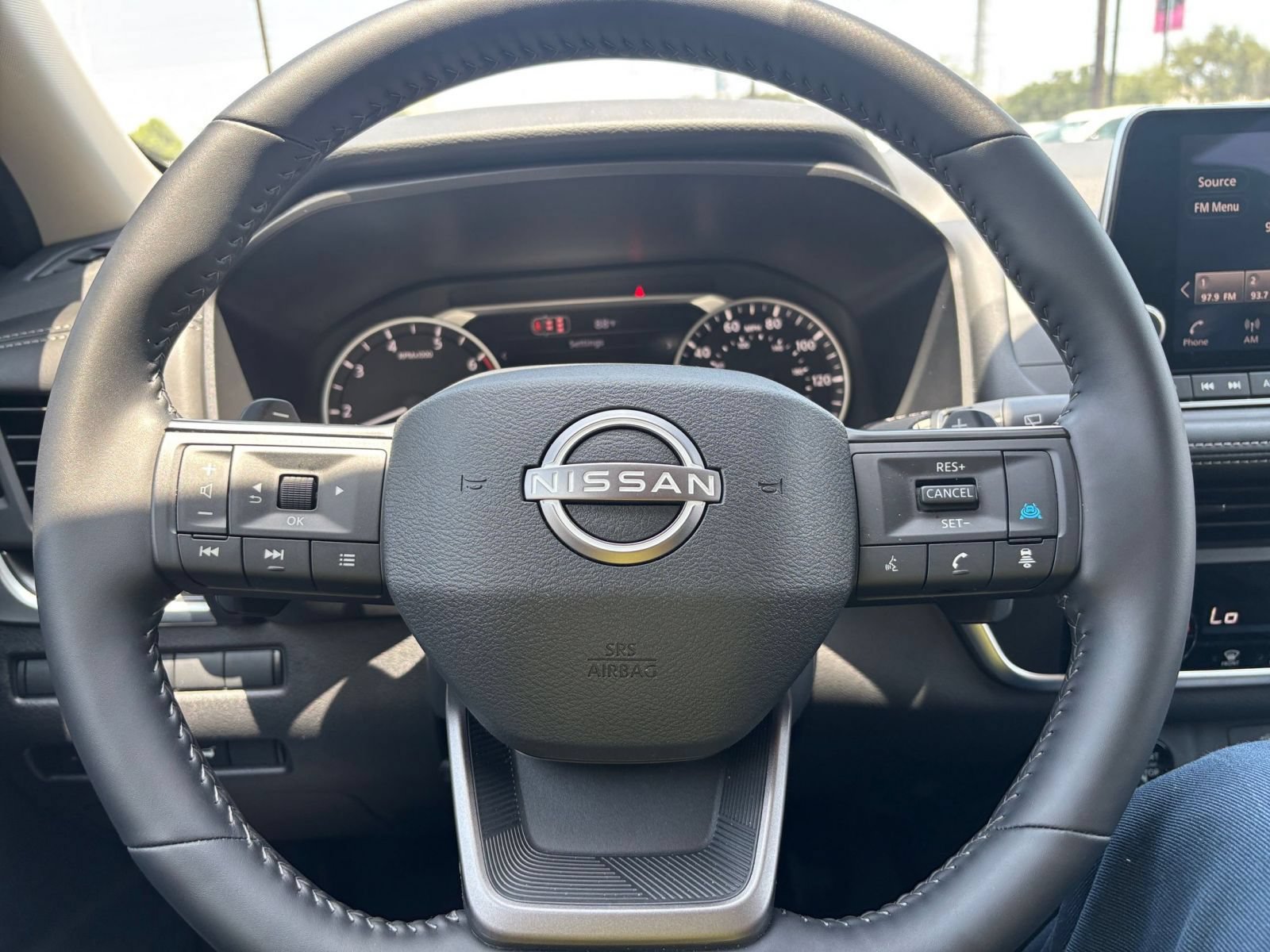 Used 2026 Nissan Rogue SV FWD image 30
