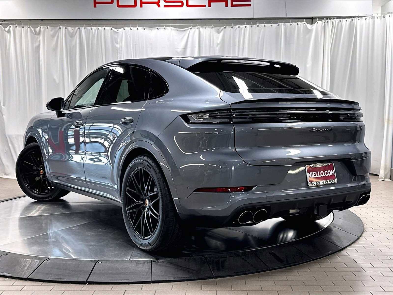 New 2026 Porsche Cayenne S AWD/4WD image 3