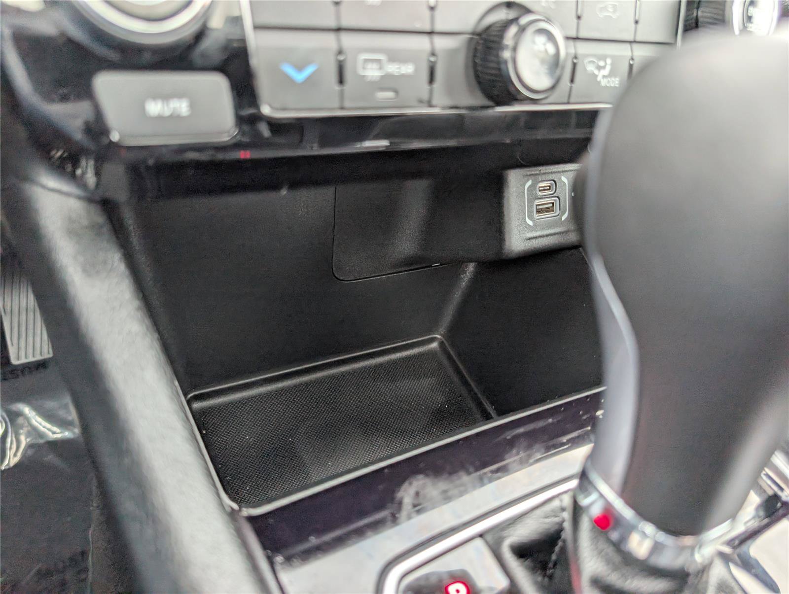 Used 2024 Jeep Compass Latitude w/ Sun and Sound Group AWD/4WD image 27