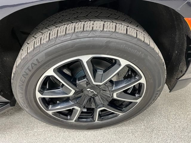 Used 2024 Chevrolet Tahoe RST w/ Sport Performance Package AWD/4WD image 18