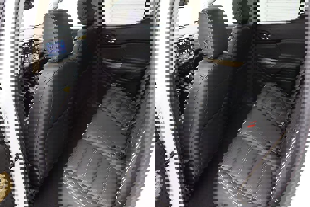 Used 2018 GMC Acadia Denali w/ Technology Package image 10